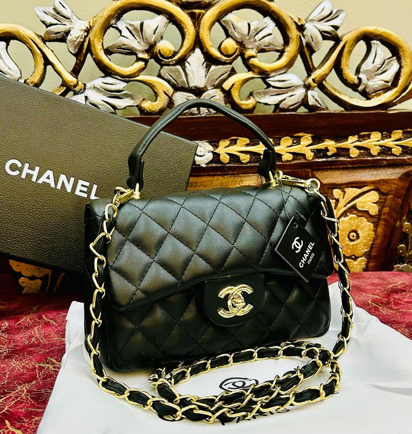 CHANEL. NEW. MODEL AAA quality mini plap. Top handle. Bag With brand box